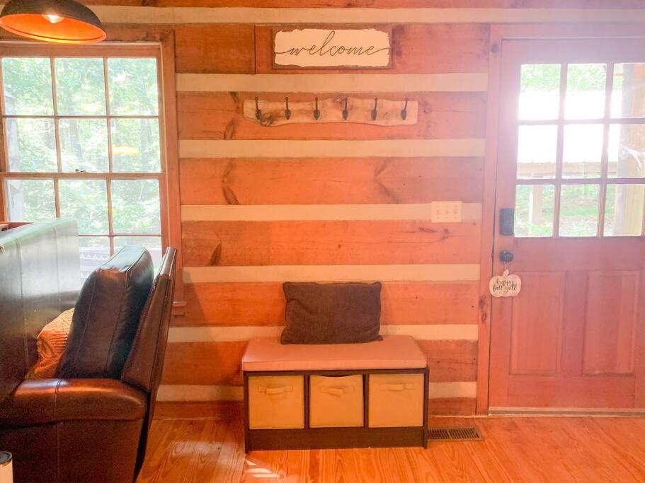 Hot Tub, Porch Swing Bed, Fire Pit, Aska Adventure Blue Ridge